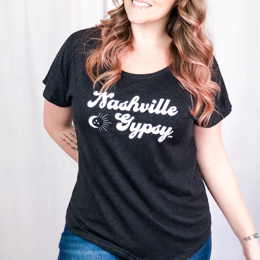 NWT Nashville Gypsy T Shirt Size Large